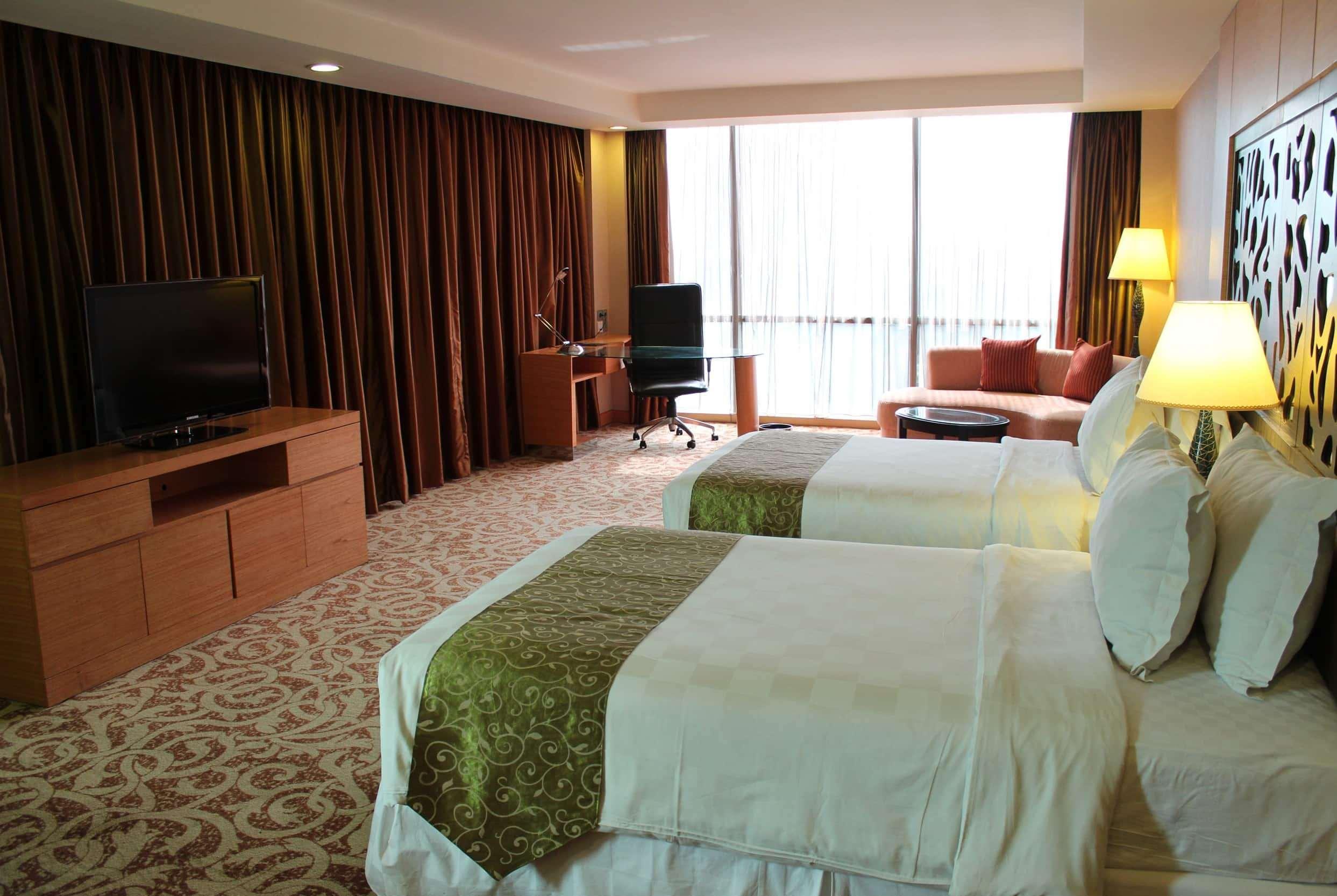 Wyndham Surabaya Hotel Buitenkant foto