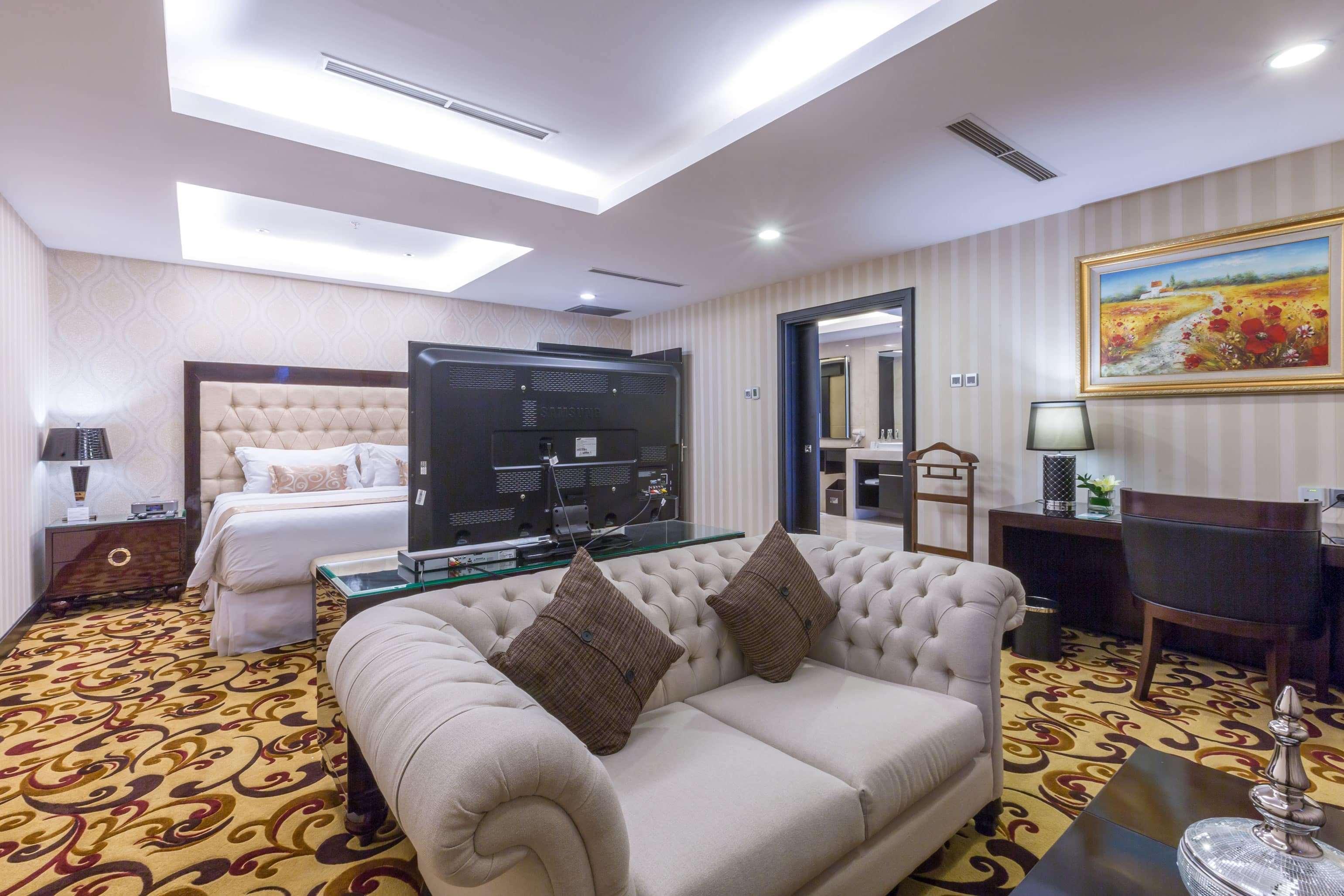 Wyndham Surabaya Hotel Buitenkant foto